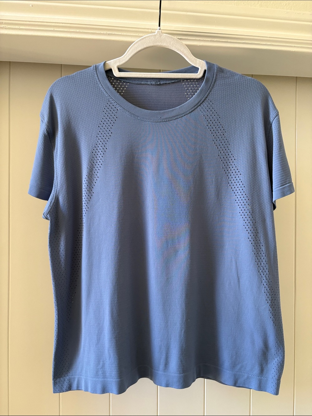 Lululemon Women’s Performance Crew Neck T-Shirt — Slate Blue